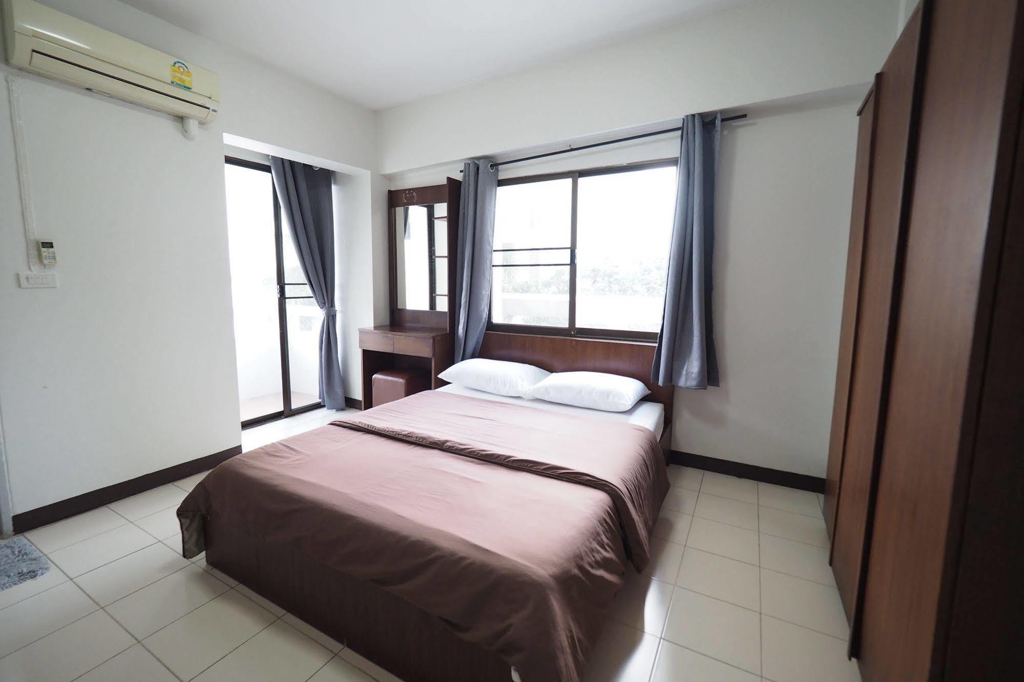 בנגקוק Living Naraa Place מראה חיצוני תמונה